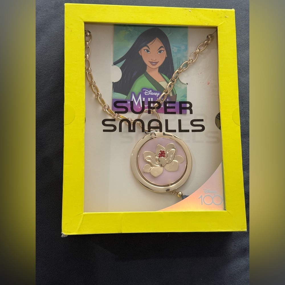 New SUPER SMALLS Disney MULAN Spinning Pendant Necklace